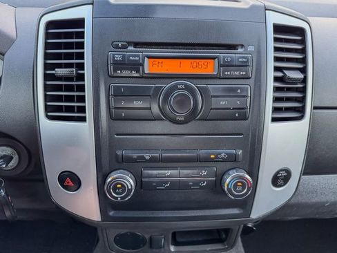 Used 2009 Nissan Frontier SE w/ SE Value Truck Pkg image 17