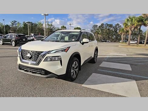 Used 2023 Nissan Rogue SV image 21