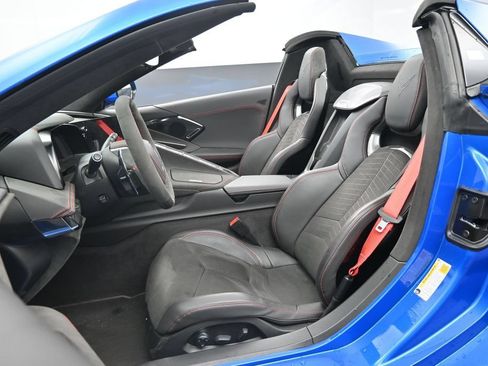 Used 2024 Chevrolet Corvette Stingray Premium Conv w/ Stealth Interior Trim Package RWD image 19