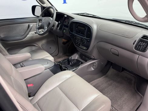 Used 2002 Toyota Sequoia SR5 AWD/4WD image 7