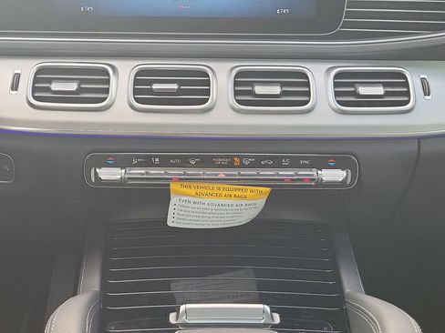 New 2026 Mercedes-Benz GLE 580 4MATIC image 17