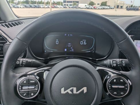 Certified 2023 Kia Soul EX FWD image 33