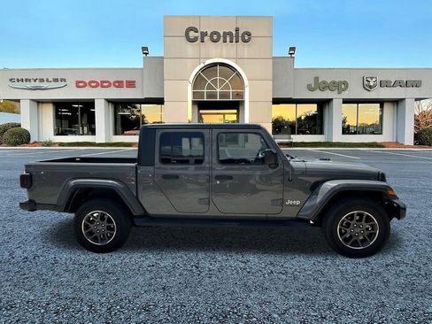 Used 2021 Jeep Gladiator Overland w/ Popular Equipment Package image 2