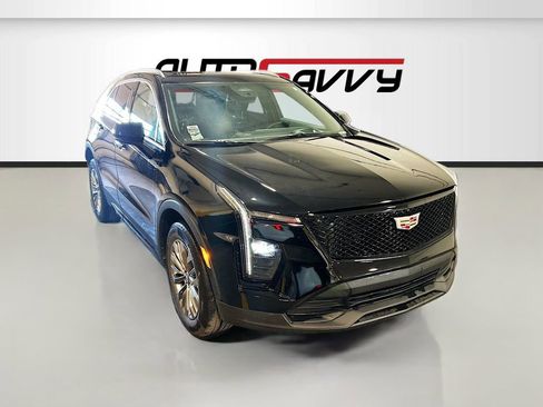 Used 2024 Cadillac XT4 Premium Luxury w/ Technology Package AWD/4WD image 1