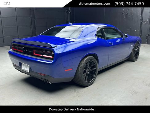Used 2018 Dodge Challenger R/T Plus image 7