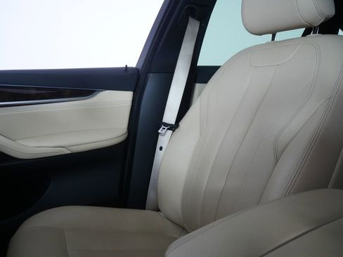 Used 2019 BMW X6 sDrive35i w/ Executive Package RWD image 24