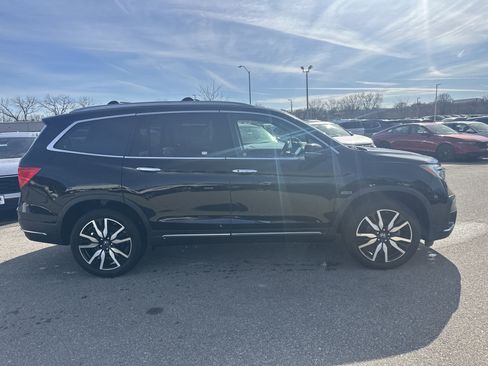 Used 2022 Honda Pilot Elite image 3