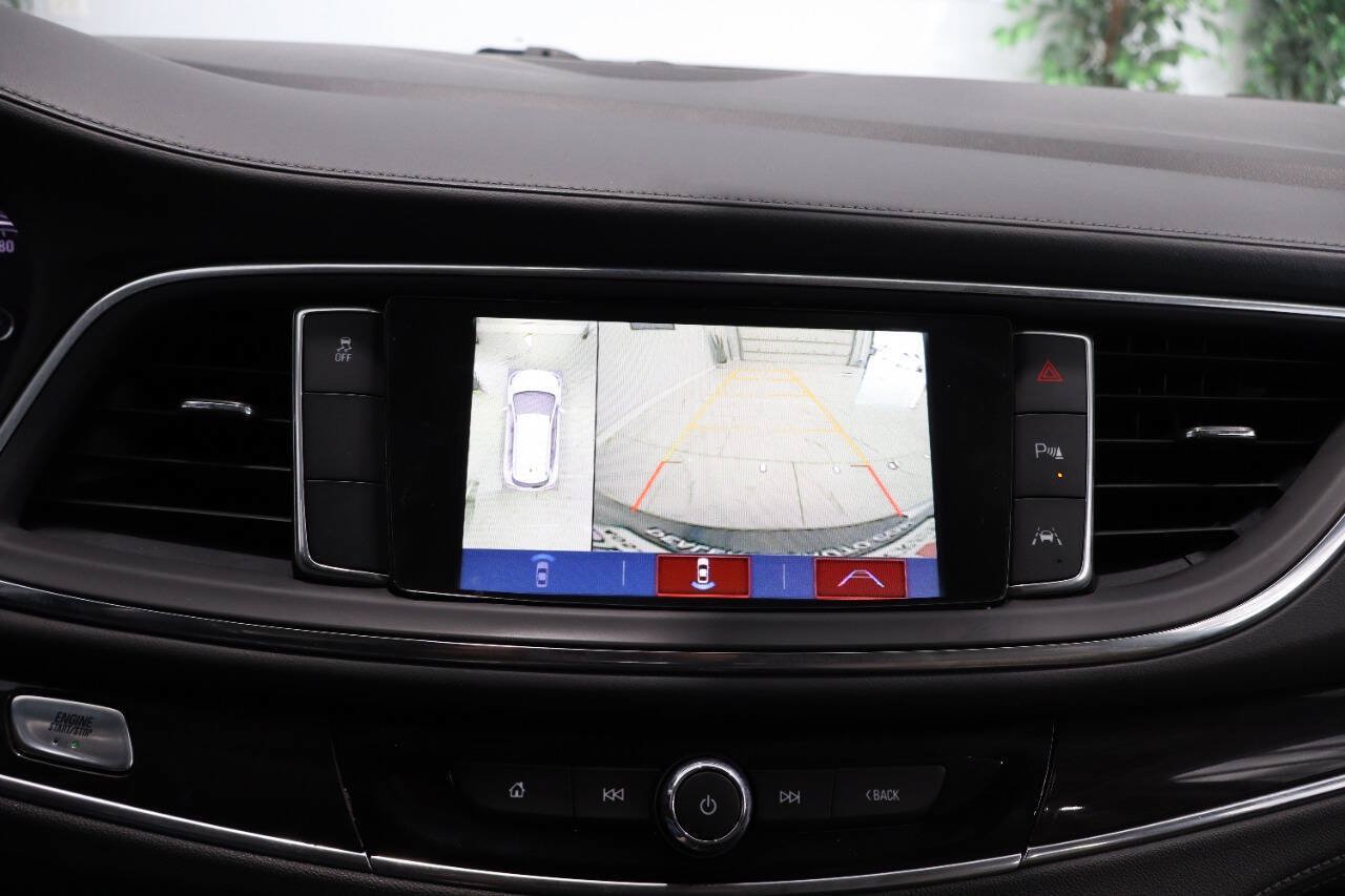 Used 2018 Buick Enclave Premium FWD image 23