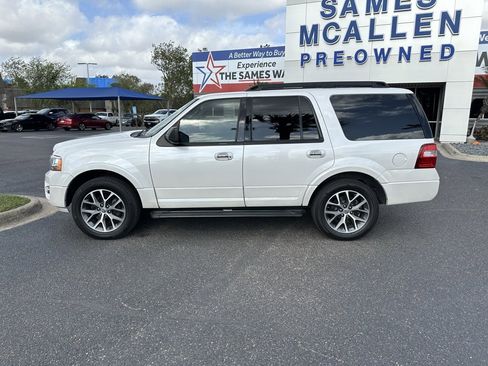 Used 2017 Ford Expedition XLT w/ Equipment Group 202A image 3