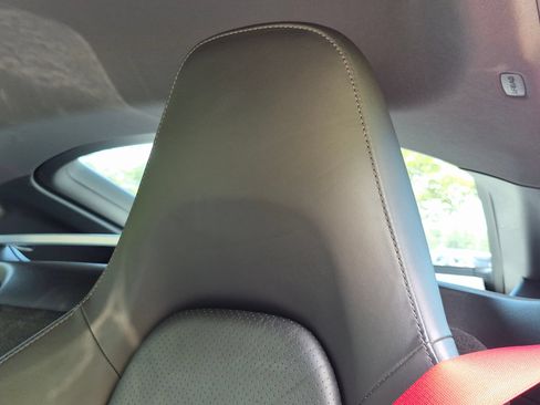 Certified 2020 Porsche 718 Cayman RWD image 6