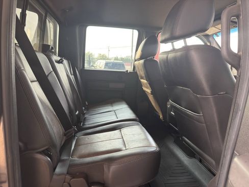 Used 2011 Ford F350 Lariat w/ Lariat Ultimate Pkg AWD/4WD image 4