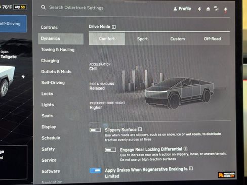 Used 2024 Tesla Cybertruck AWD Crew Cab image 35