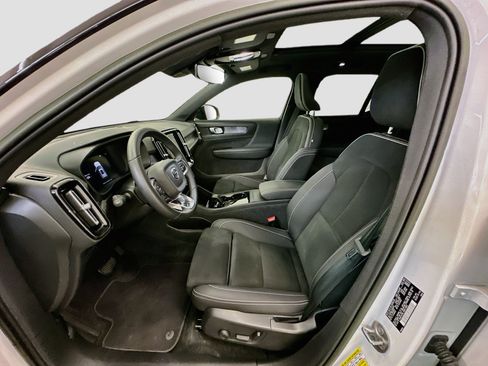 Used 2023 Volvo XC40 Recharge Plus AWD/4WD image 13