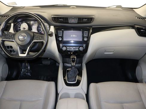 Used 2018 Nissan Rogue Sport SL image 14