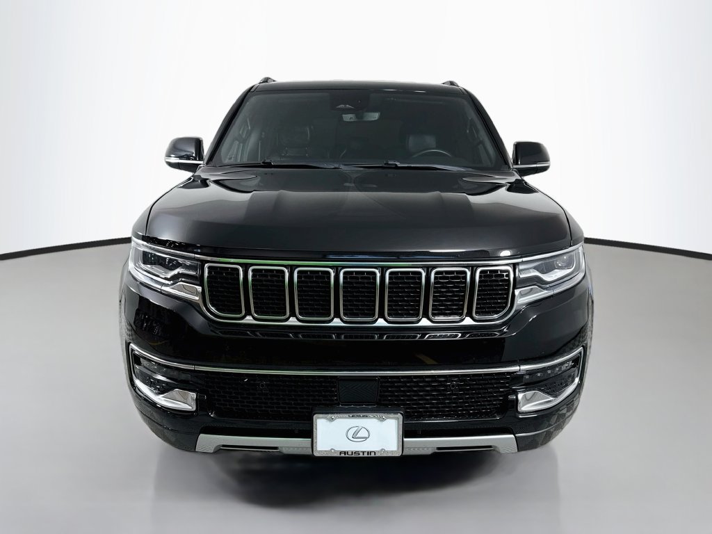 Used 2022 Jeep Wagoneer Series II AWD/4WD image 2