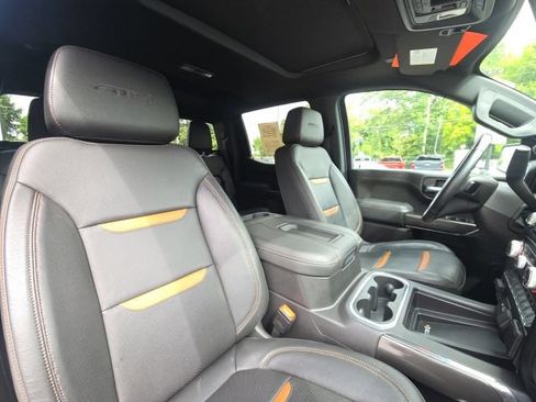 Used 2022 GMC Sierra 1500 AT4 w/ AT4 Premium Package AWD/4WD image 21