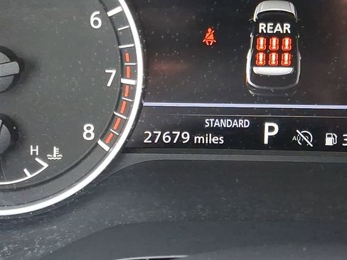 Used 2025 Nissan Pathfinder SV image 21