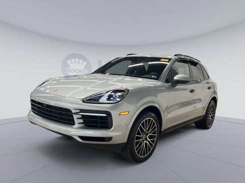 Used 2023 Porsche Cayenne Platinum Edition image 1