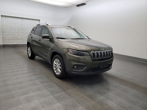 Used 2019 Jeep Cherokee Latitude w/ Cold Weather Group AWD/4WD image 13