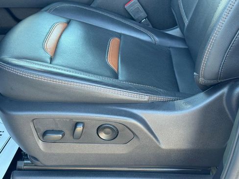 Used 2024 GMC Sierra 1500 AT4 w/ Technology Package image 26