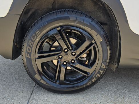 Used 2020 GMC Terrain SLT FWD image 16
