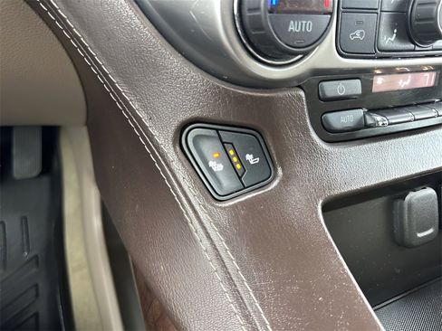 Used 2017 Chevrolet Tahoe LT w/ LT Signature Package image 25