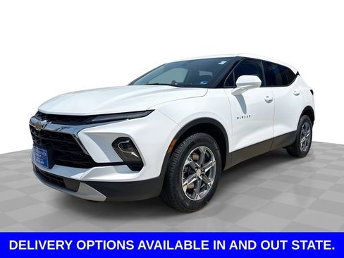 Certified 2025 Chevrolet Blazer LT AWD/4WD image 1