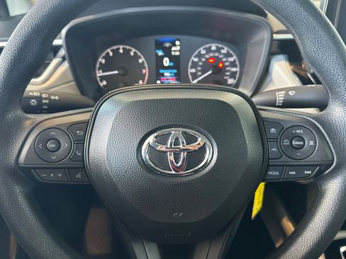 Certified 2025 Toyota Corolla Cross L image 23