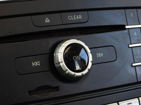 Used 2017 Mercedes-Benz GLS 550 4MATIC image 75