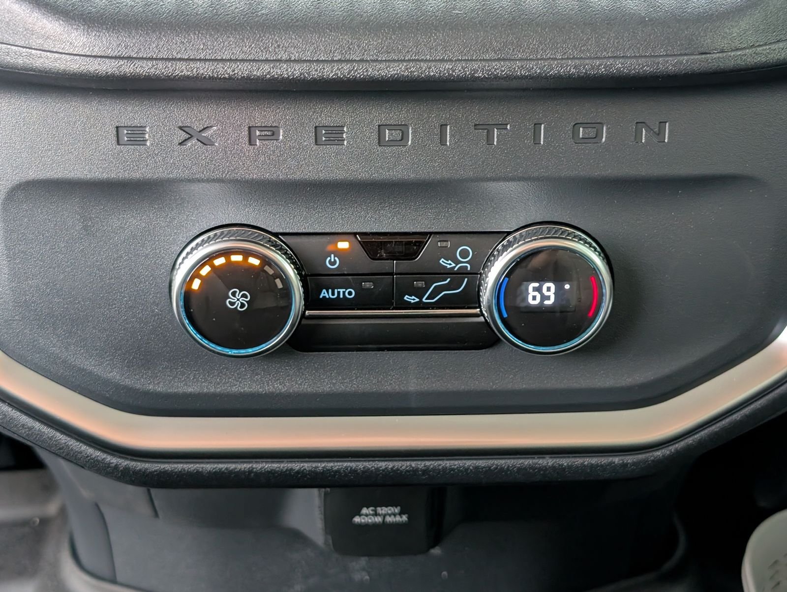 New 2027 Ford Expedition Max Active AWD/4WD image 30