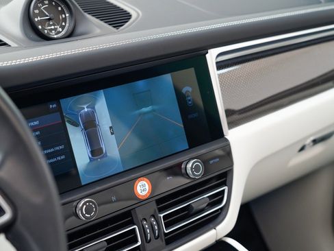 Used 2023 Porsche Macan GTS image 29