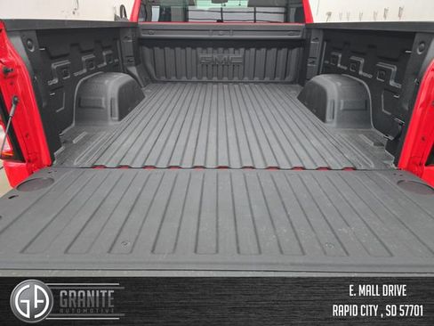 New 2026 GMC Sierra 1500 SLE image 22