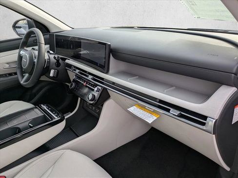 New 2026 Hyundai Tucson Limited image 24