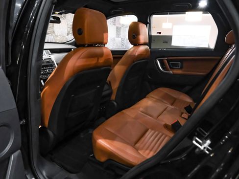 Used 2017 Land Rover Discovery Sport HSE Luxury image 35