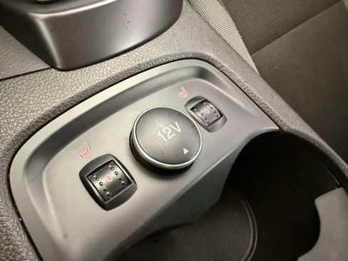 Used 2014 Ford Focus SE w/ SE Winter Package image 22