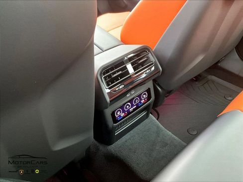 Used 2025 BMW M5 w/ Carbon Package image 30