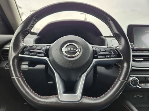 Used 2023 Nissan Altima 2.5 SR image 16