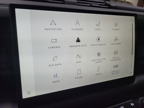 Used 2025 Land Rover Defender 110 S image 30