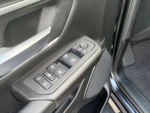 Used 2025 RAM 1500 Big Horn AWD/4WD image 11