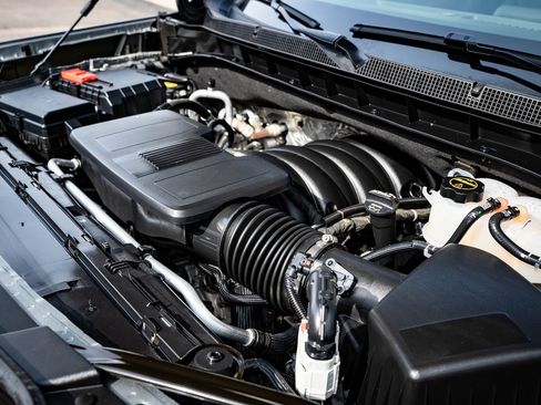 Used 2025 Chevrolet Tahoe High Country image 41