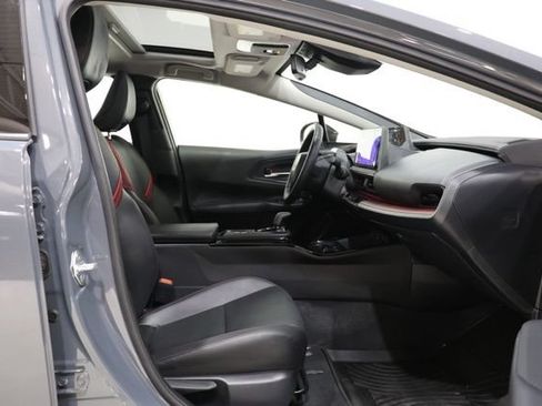 Used 2024 Toyota Prius Prime FWD image 37