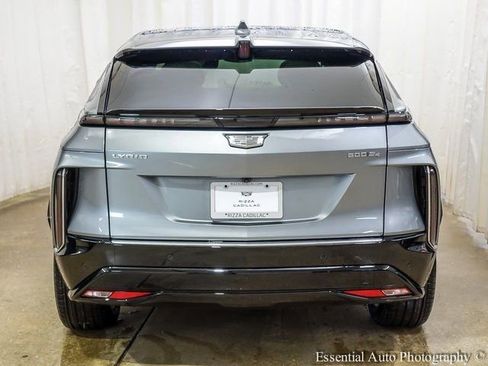 New 2025 Cadillac Lyriq Luxury w/ LPO, Floor Liner Package AWD/4WD image 5