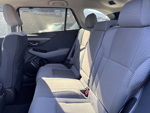 Used 2020 Subaru Outback Premium image 29