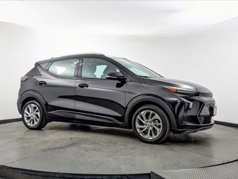 Used 2023 Chevrolet Bolt EUV LT FWD image 11