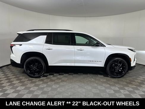 Used 2024 Chevrolet Traverse RS w/ LPO, Floor Liner Package AWD/4WD image 6