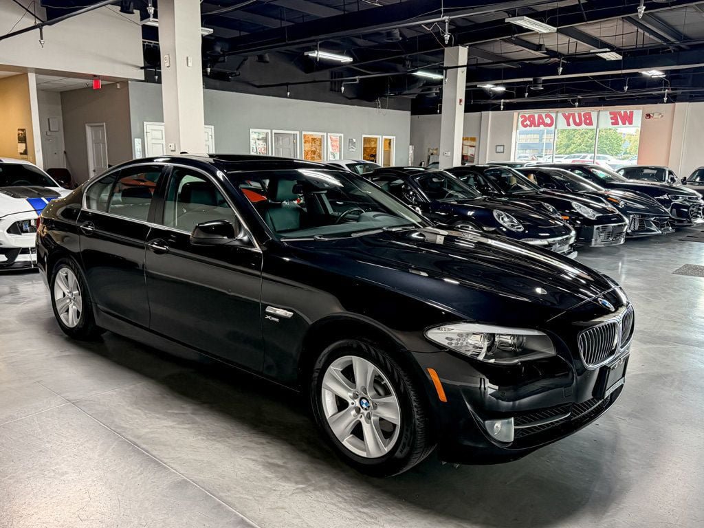 Used 2012 BMW 528i xDrive Sedan AWD/4WD image 4