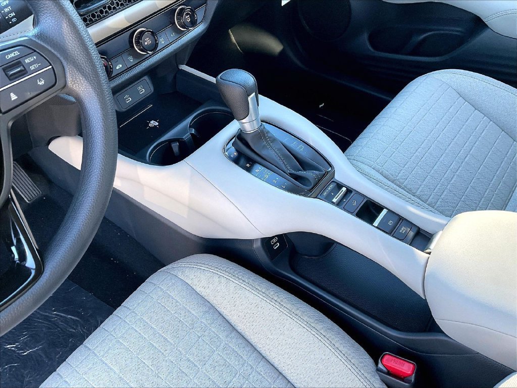 New 2027 Honda HR-V LX image 14