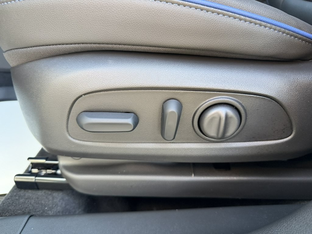 Used 2026 Buick Encore GX Sport Touring w/ Advanced Technology Package AWD/4WD image 29