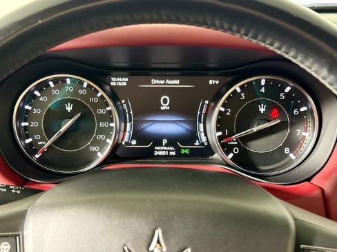 Used 2022 Maserati Ghibli Modena RWD image 11
