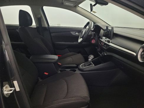 Used 2019 Kia Forte LXS FWD image 21
